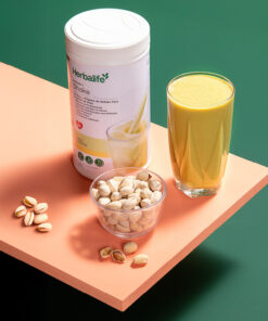 shaque herbalife pistache1